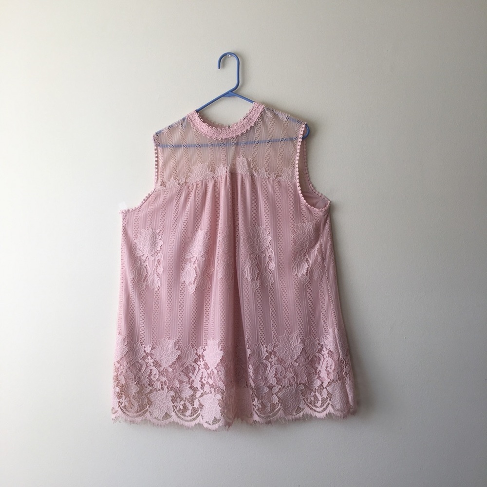 Worthington Blush pink lace sleeveless blouse
